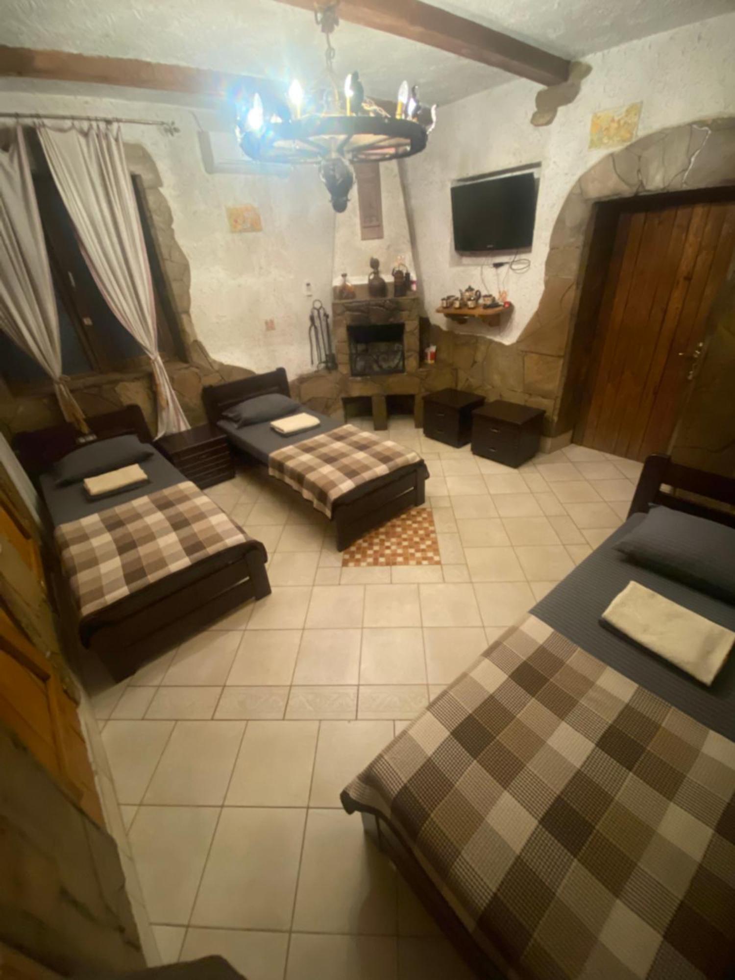 Inn Khlibodarskiy Khlibodarske Экстерьер фото