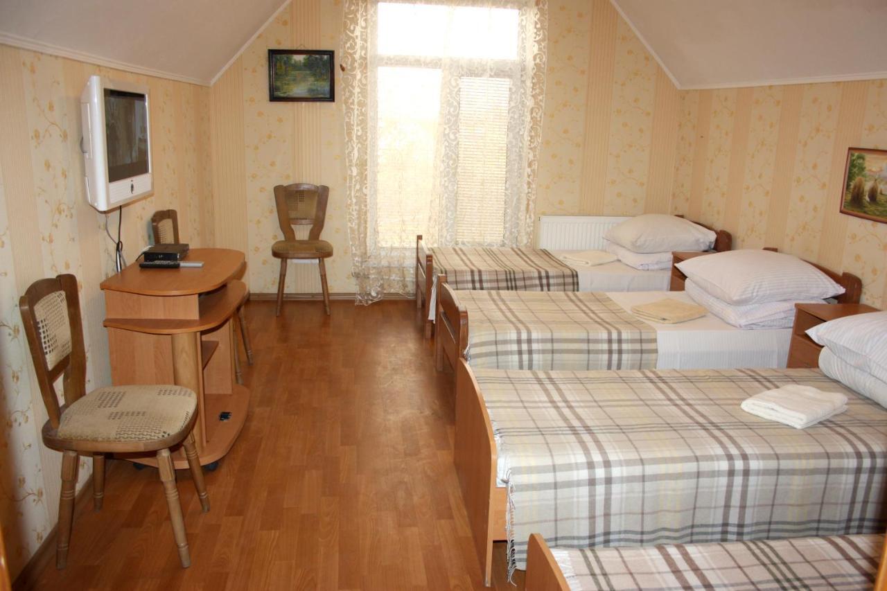 Inn Khlibodarskiy Khlibodarske Экстерьер фото